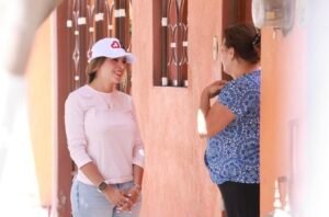 Ruth González Silva fortalece su trabajo en territorio escuchando a la gente